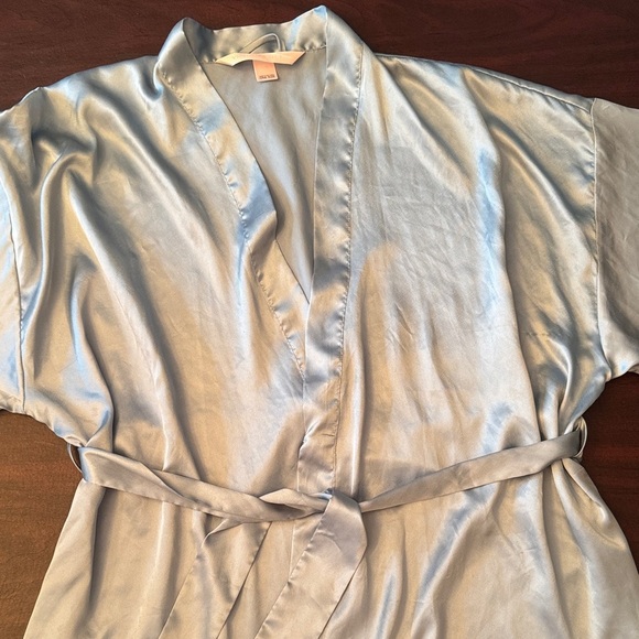 Victoria’s Secret blue satin robe one size - Picture 3 of 12